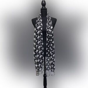Disney Black and White Nightmare Before Christmas Jack Skellington Scarf
